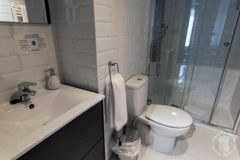 Superior Double Room image 3
