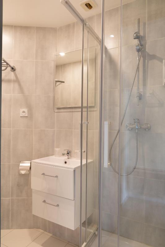Lille City Hotel - image 16