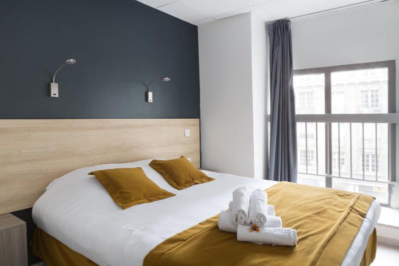 Lille City Hotel - image 1