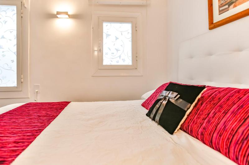 Ghat Apartments Montroig - image 28