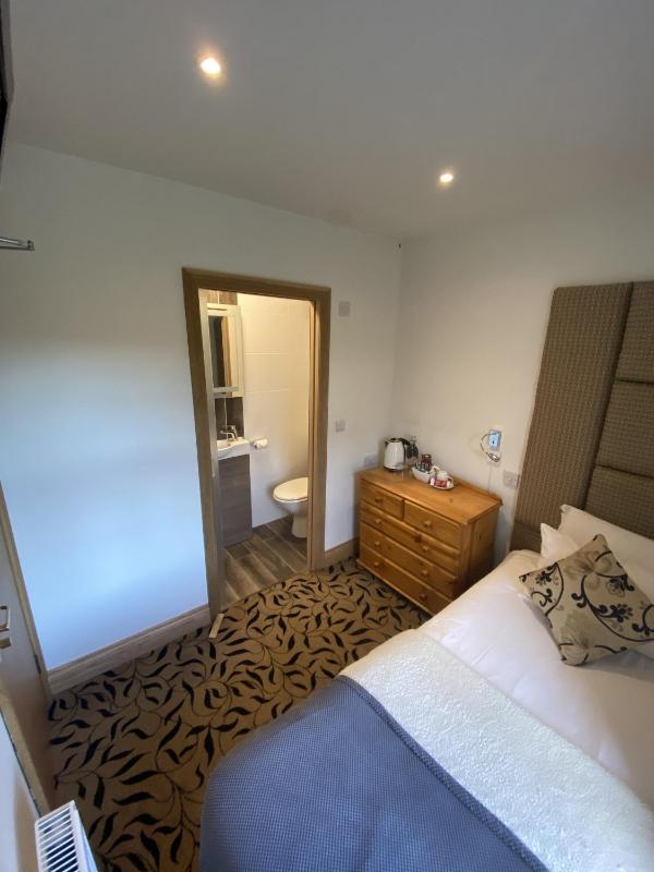 Single Room image 2