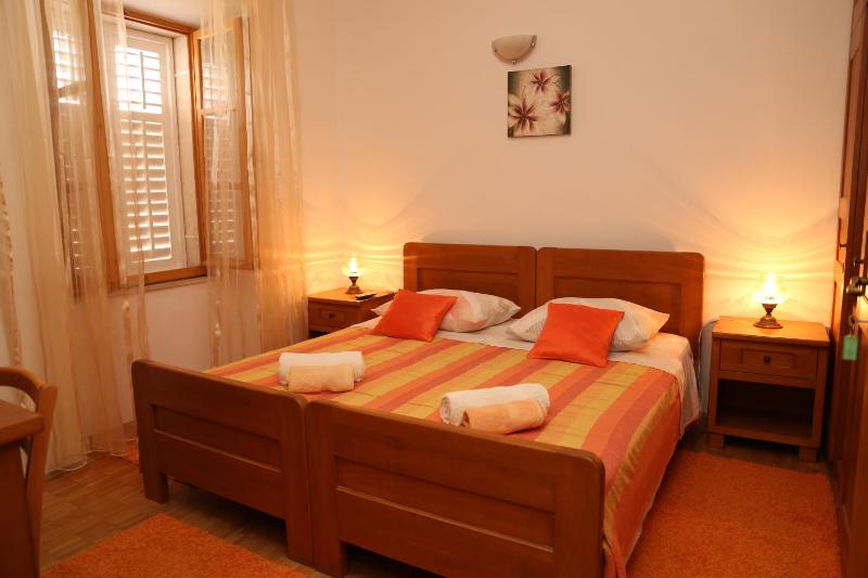 Double Room with Sea View image 3