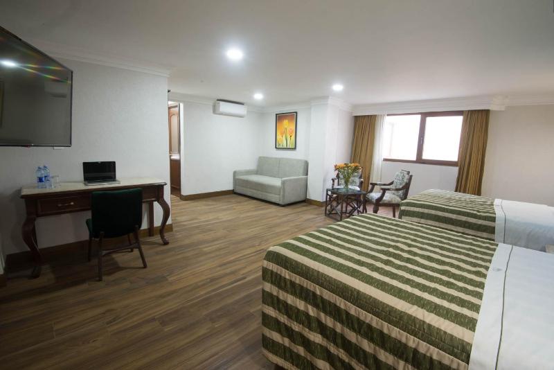 Hotel Casino Plaza - image 14