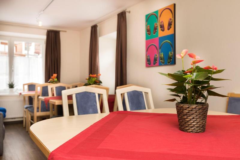 Triple Room with Shared Bathroom image 4