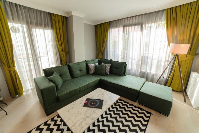 Deluxe Room image 2