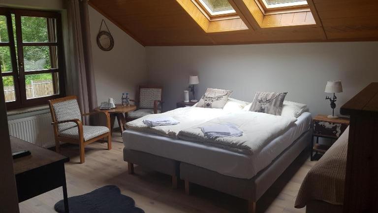 Triple Room with Garden View image 1