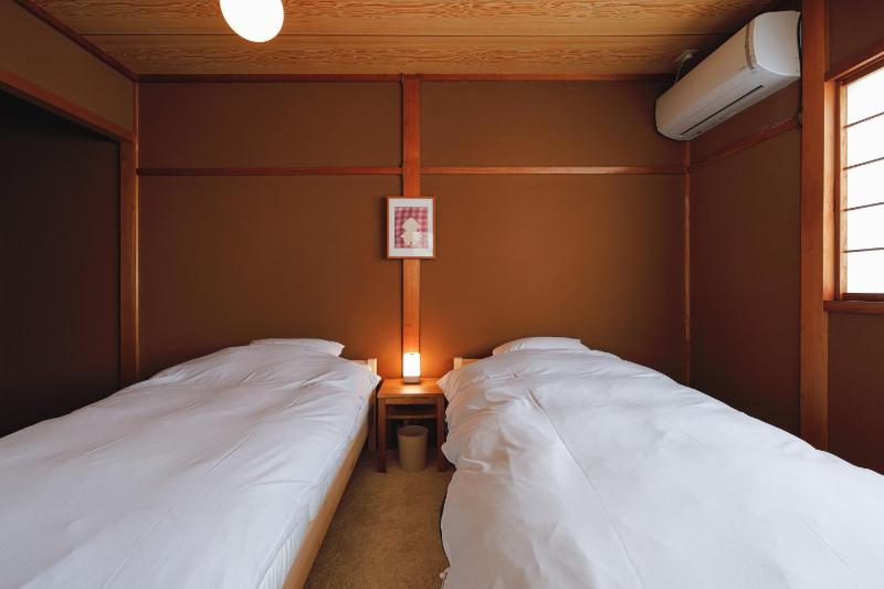 hiyohiyo in Kanazawa - image 16