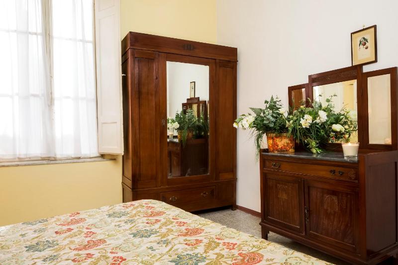 Triple Room image 4
