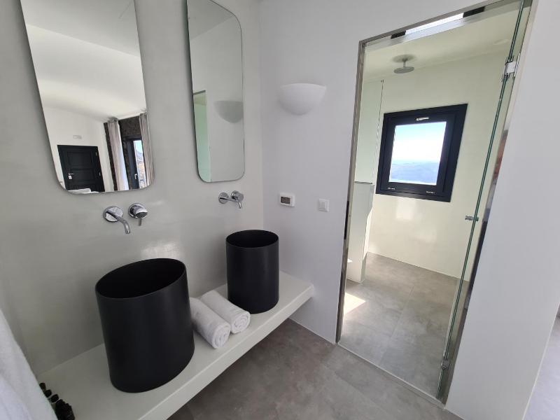 Executive Suite image 4