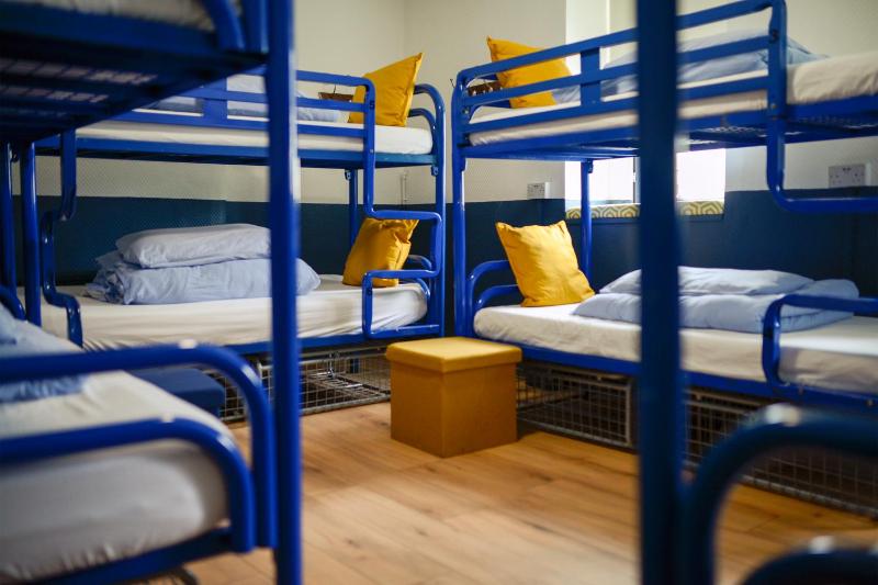 Bed in 8-Bed Mixed Dormitory image 4