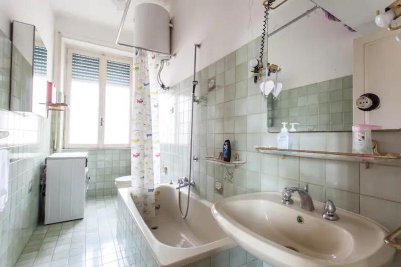 Triple Room with Private External Bathroom image 3