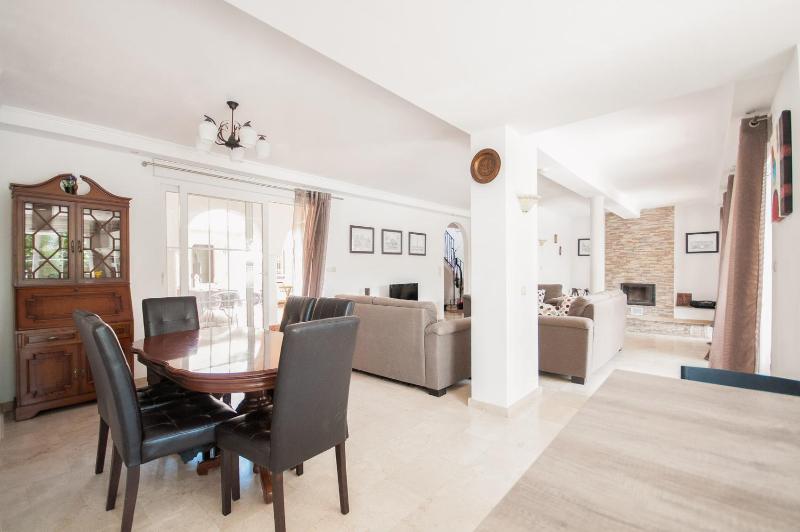 Beach Villa Costanera in Marbella - image 12