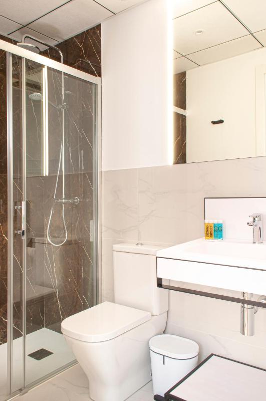 MyFlats Luxury Downtown - image 35