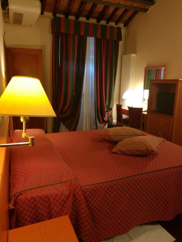 Triple Room image 3