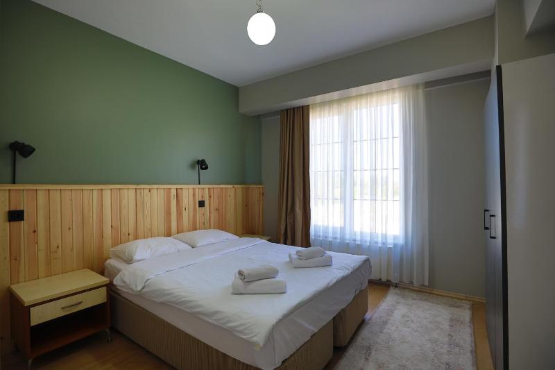 Double Room image 4
