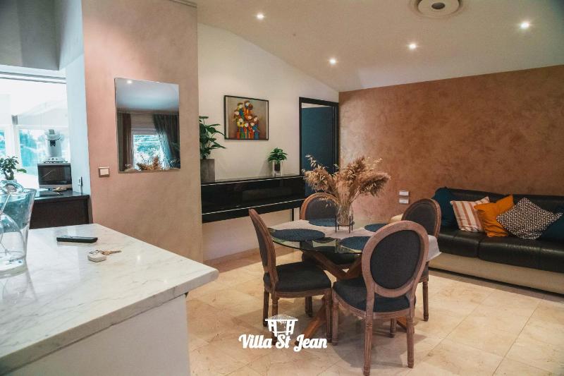 Villa St Jean SUITE Romantique - image 14