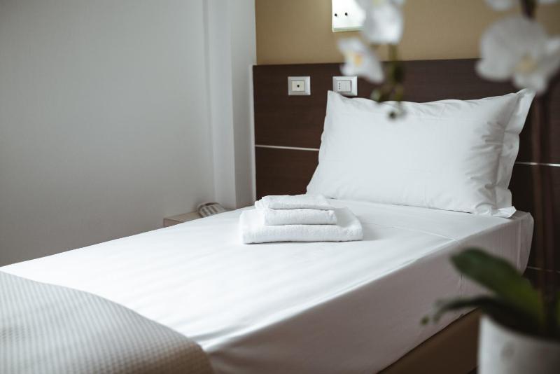 Single Room with Private Bathroom image 2