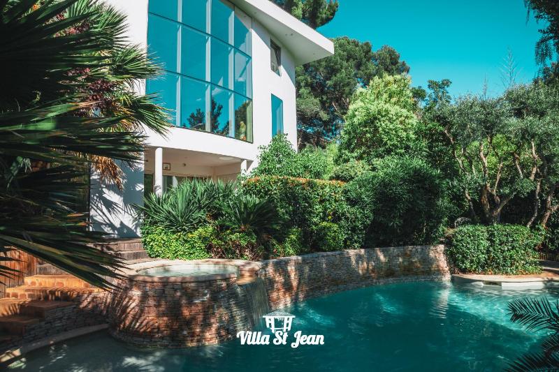 Villa St Jean SUITE Romantique - image 3