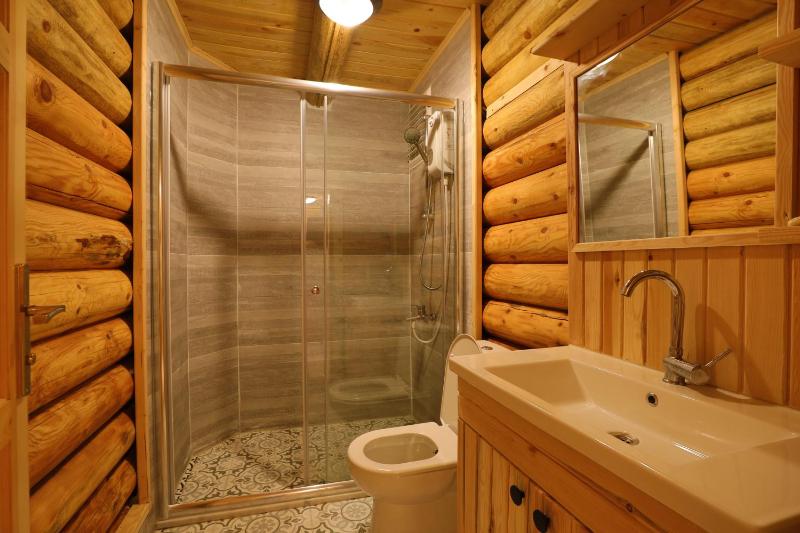 Three-Bedroom Villa image 3