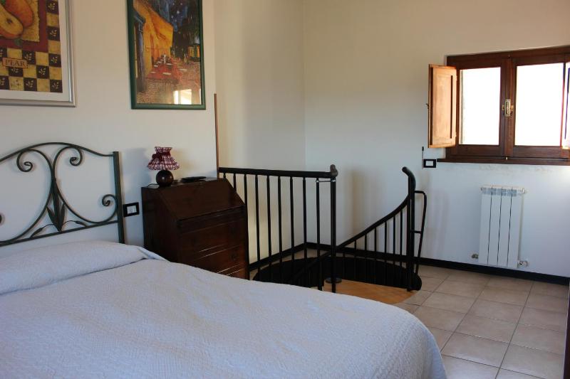 Double Room image 4