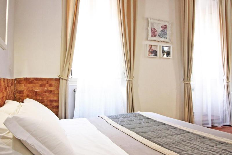 Double Room with Private Bathroom image 3