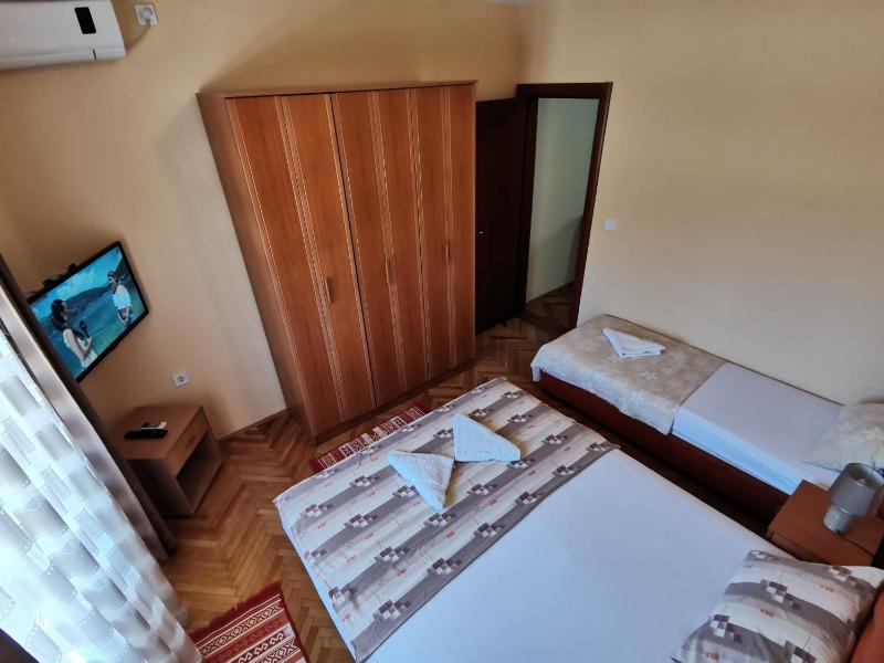 Apartment with Sea View image 3