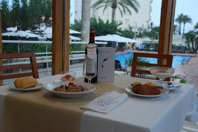 Hotel Los Robles - image 14