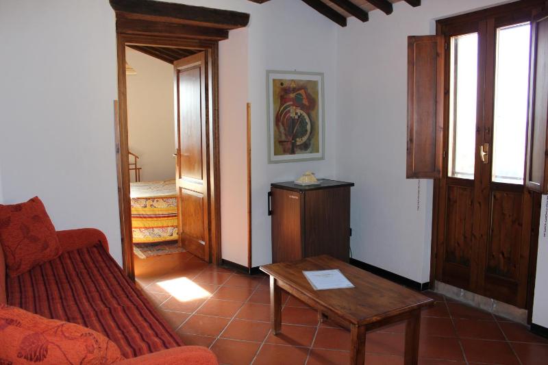 Basic Triple Room image 1