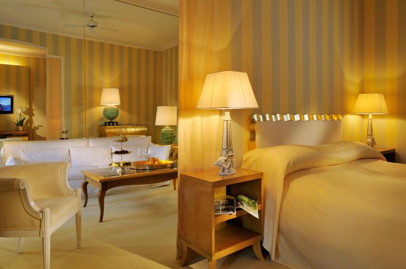 Junior Suite image 2