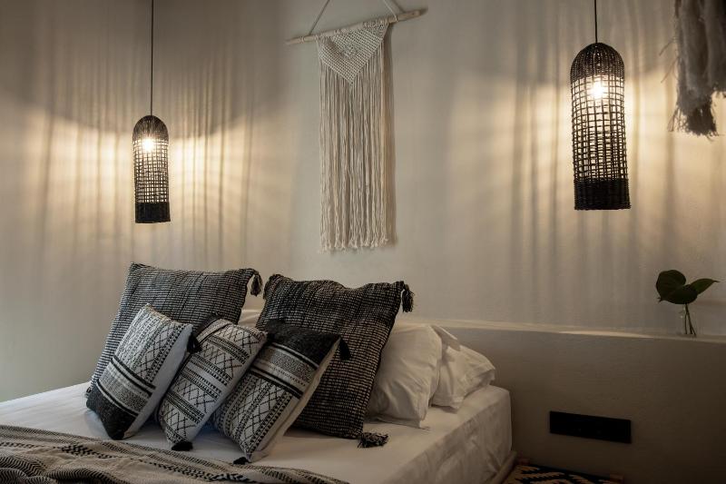 Seesoo Paros Beachfront Luxury Hideaway - image 27