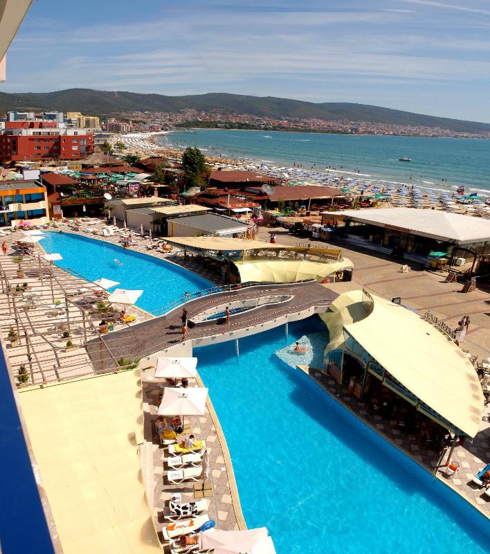 Hotel Glarus Beach& Aqua Park - image 38