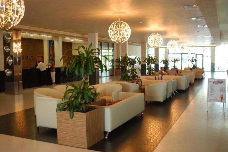 Hotel Glarus Beach& Aqua Park - image 7