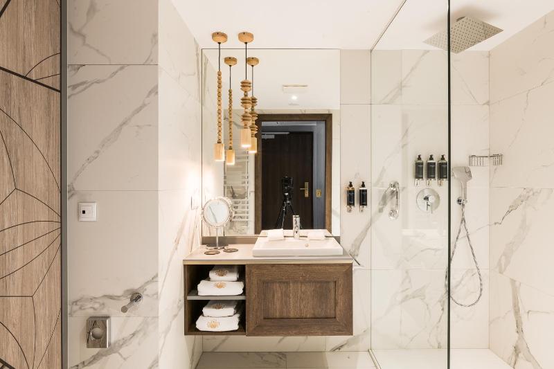 Junior Suite image 2