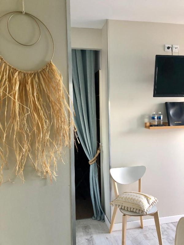 Double Room image 1