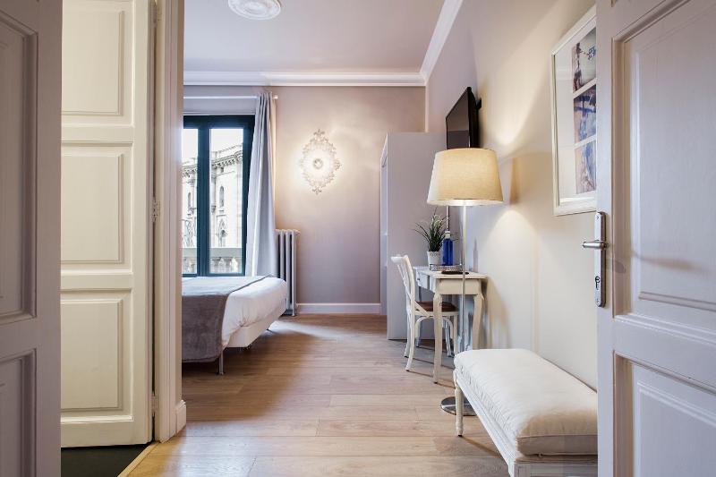 BacHome Gallery B&B - image 5