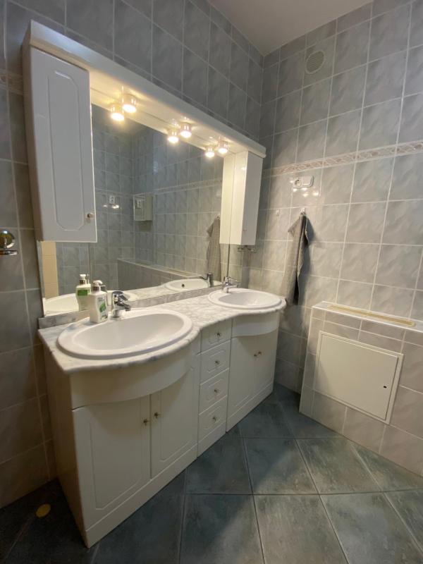 Veronika Lux Apartman - image 45