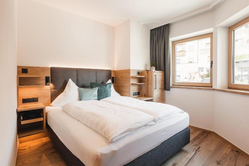 Double Room image 1