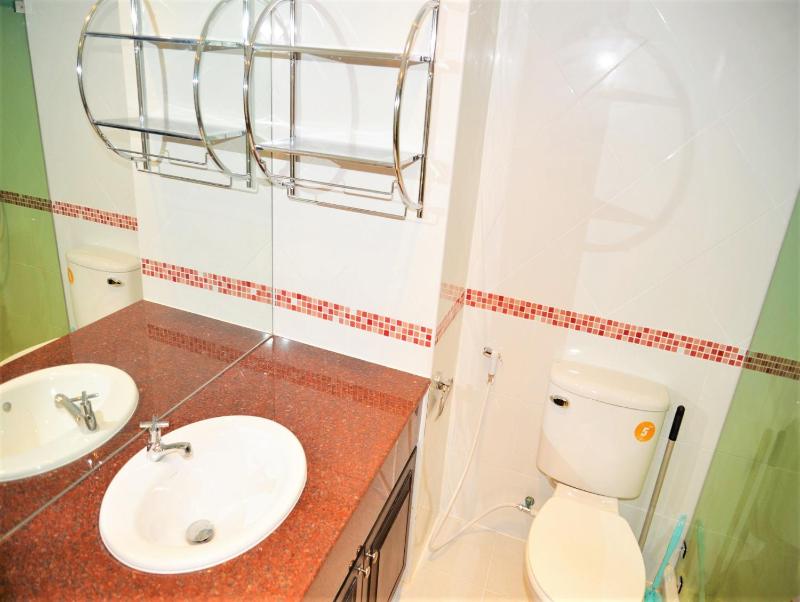 Angket condominium fully furnished 14th floor studio apartment - image 2