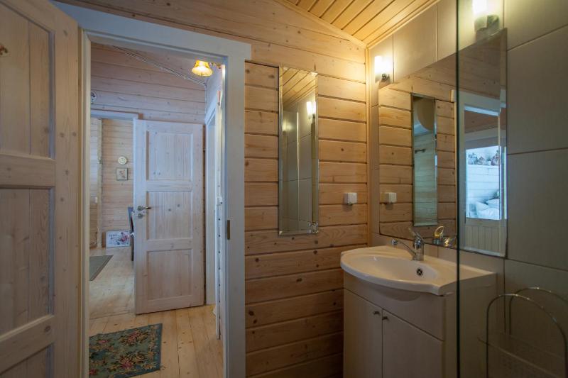 Holiday Home (6 Adults) image 4
