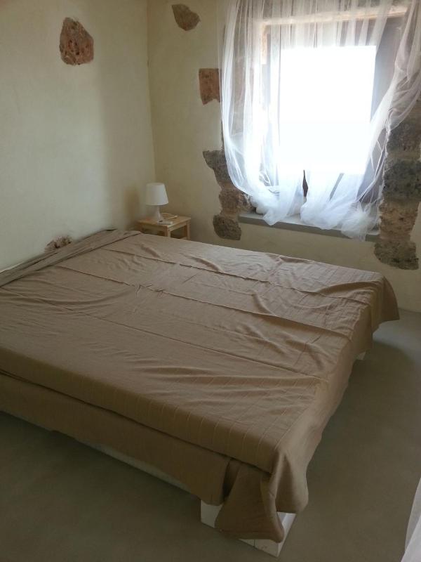 Two-Bedroom House - Split Level image 3