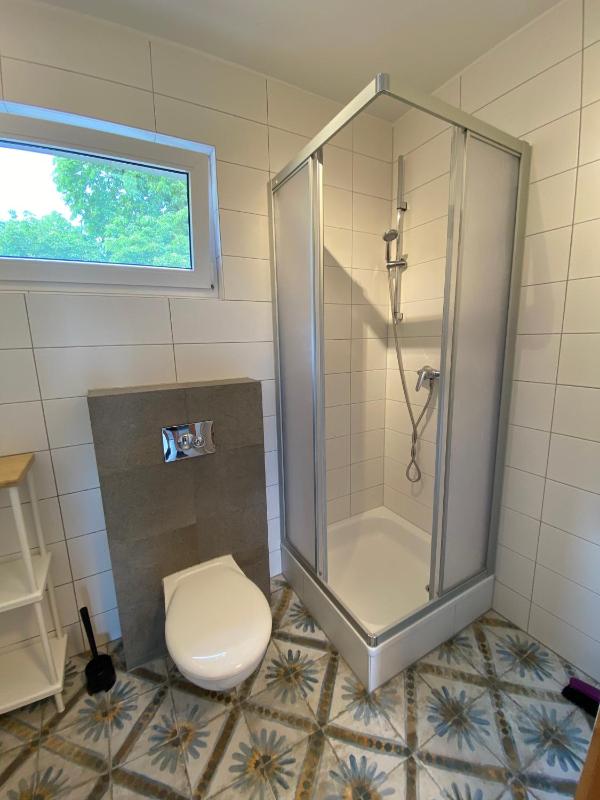 One-Bedroom Apartment image 2