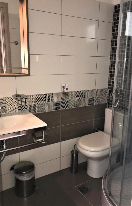Double Room with Sea View image 4