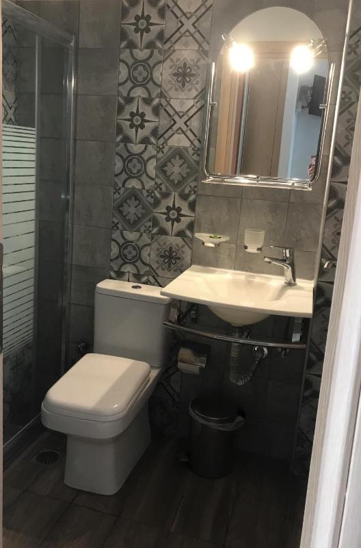 Double Room with Sea View image 3