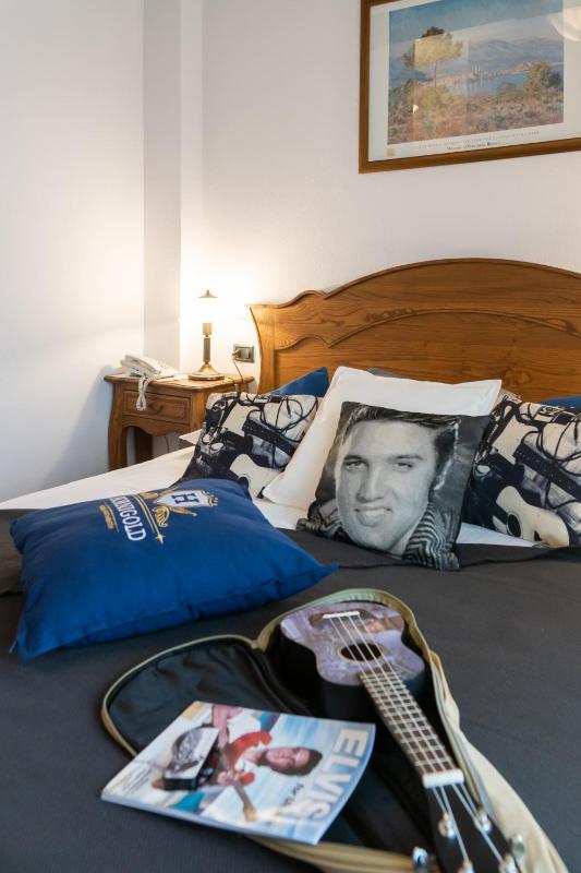 Standard Double or Twin Room image 2