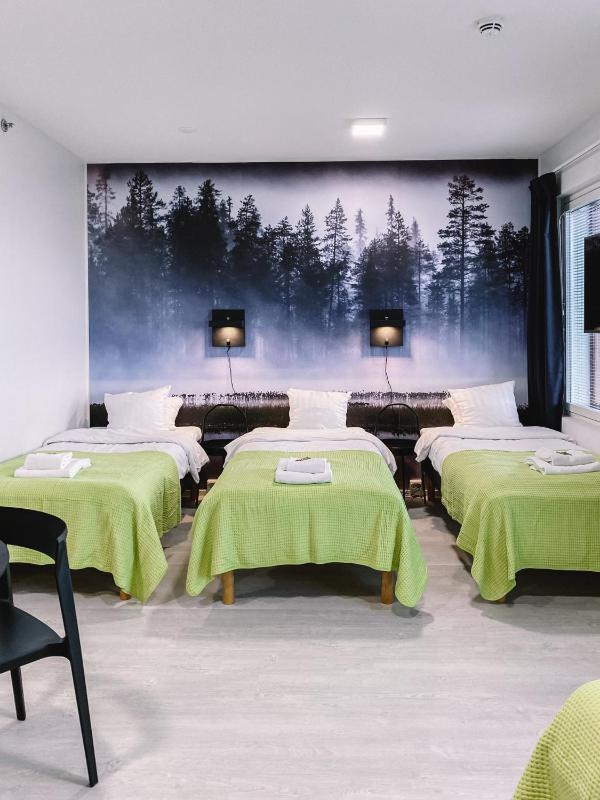 Family Room image 4