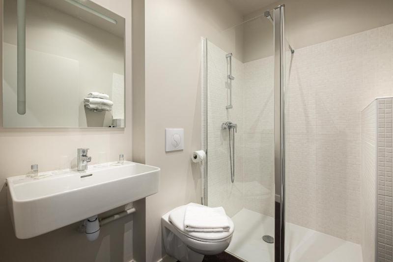 Elegance Room image 4