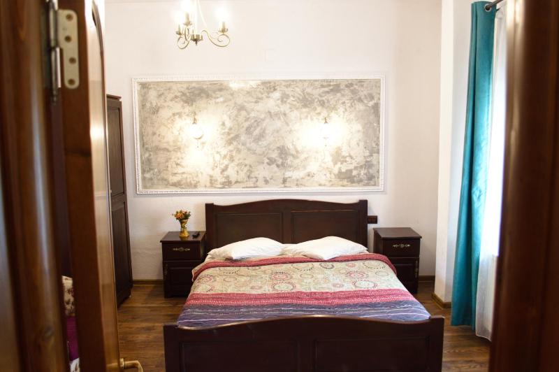 Large Double Room image 1