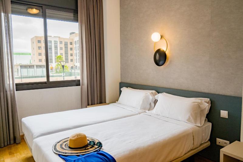 Two-Bedroom Suite (3 Adults) image 4