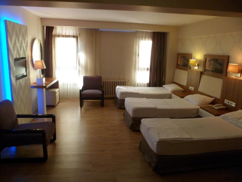 Triple Room image 4