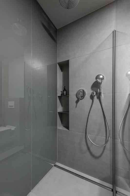 Deluxe Double Room image 2